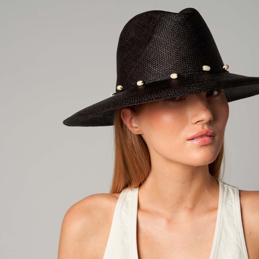 artesano Kuna - Clasico Wide Brim Tagua Bead Panama Hat | Artesano Black Hot