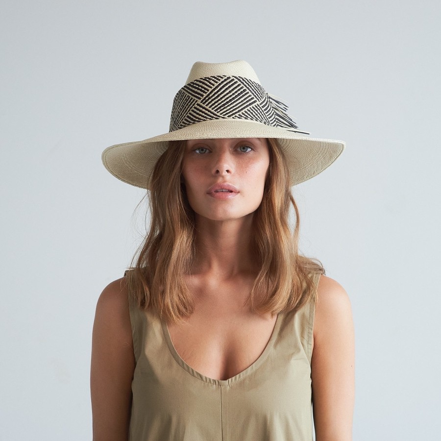 artesano Tucan - Panama Toquilla Straw Hat | Artesano Natural/Black Best