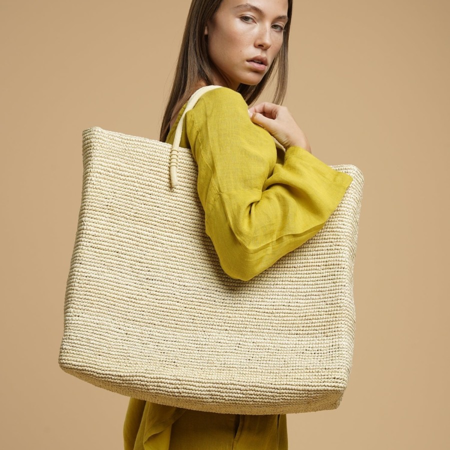 artesano Para - Oversized Toquilla Straw And Rubber Bag | Artesano Natural Hot